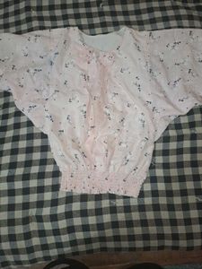 Cute Floral Print Batwing Top