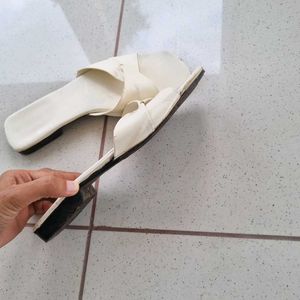 Stylish White Slip-On flats