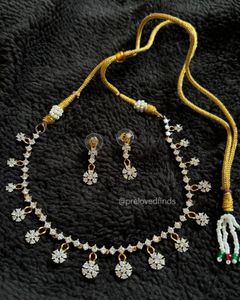 Sparkling Necklace & Earring Set