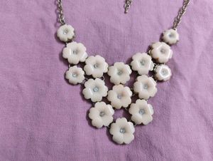 Chic Flower Statement Necklace