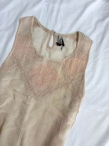 ✨SALE✨Cream Lace Trim Ruffled Tank Top