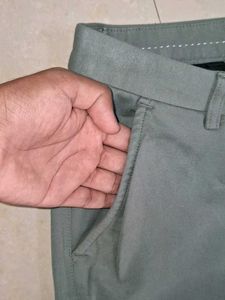 Classic Men's Olive Green Chinos