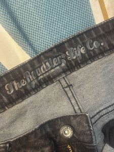 Stylish Ripped Grey Jeans for Women