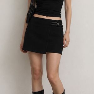 Korean black mini skirt