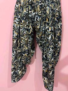 Stylish Printed Salwar Suit