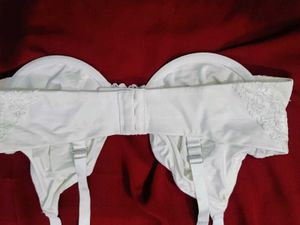 🇳🇿💫🎀White Satin Lace Trim Bra