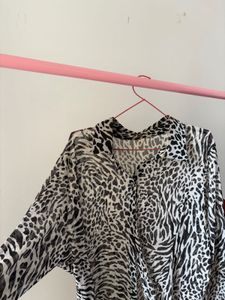 Chic Animal Print See-through Shirt