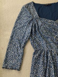 Charming Blue Floral Print Square Neck Dress