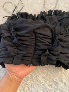 Bershka Chic Black Ruffled Crop Top