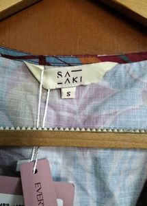 Beautiful Warp Top With Tag