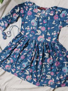 Women’s Floral Printed Short Kurti/Tunic