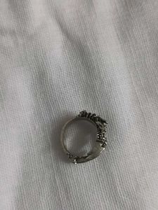 Unique Dragon Claw Ring