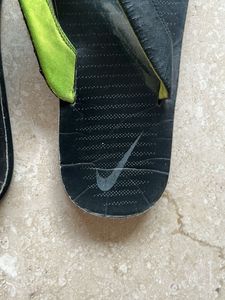 Nike Flip Flops original size 11
