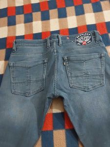 jeans with sweatshirt