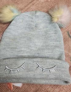 Cute Pom-Pom Cap