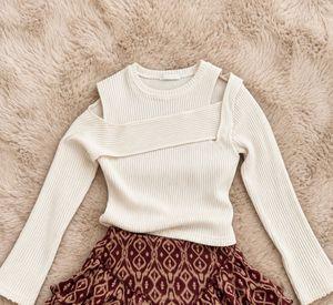 Chic Off-Shoulder Knit Top