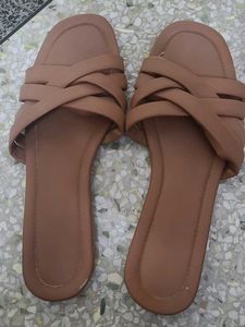 Stylish Brown Crossover Flat Sandals