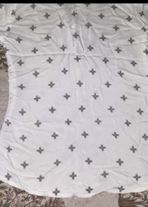 Chic White Short Kurta with Geometric Print