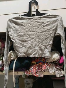 Gray Ribbed Cropped Long Sleeve Top