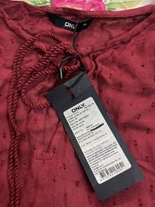 Chic Red Cold Shoulder Top