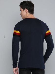 Men Navy Blue Solid Round Neck Pure Cotton T-shirt