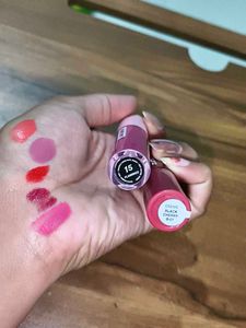 set of 8 lipsticks