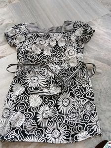 Black &amp; White Floral Print Kurta