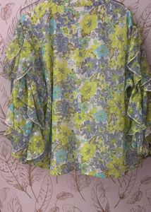 Vero Moda Floral Print Ruffle Sleeve Top