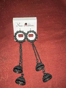 Stylish Black Jhumka Earrings