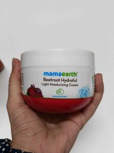 Mamaearth Beetroot Hydraful Moisturizing Cream