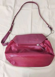 Baggit Stylish Burgundy Crossbody Bag