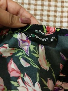 Floral Print Off-Shoulder Top