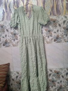 Sage Green Puff Sleeve Midi Dress 🌿