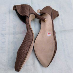 Stylish Brown Knit Slingback Heels