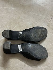 Black Block Heel