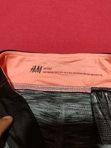 H&amp;M Sport Girls Shorts (8–10 Years)"