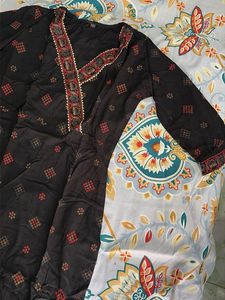 Elegant Black Kurta with Red &amp; Gold Print