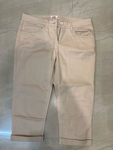 Women's Beige Cropped Pants