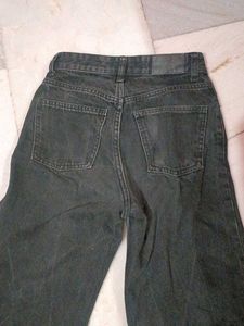 Stylish charcoal Ripped jeans👖