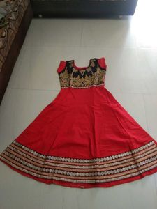 Elegant Red Embroidered Kurta Set