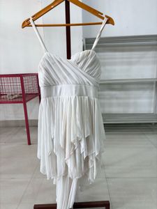 Elegant White Chiffon mini Dress