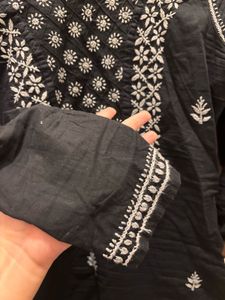 Elegant Black Embroidered Kurta