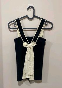 Chic Black Zipper Tank Top S-M