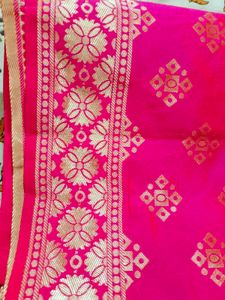 Hot Pink Banarasi Dupatta