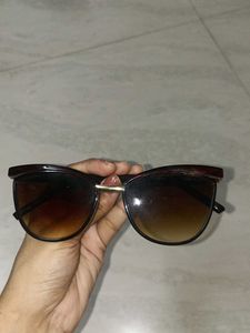 Chic Cat-Eye Sunglasses