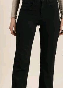 Women Black Regular Fit Jeans