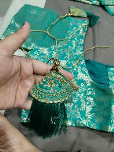 Elegant Teal Saree with Gold Embroidery