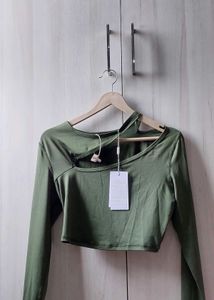 Green Cut-Out Long Sleeve Crop Top