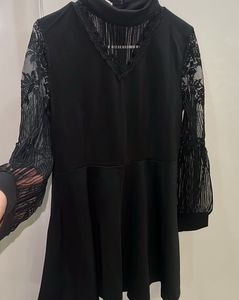 Elegant Black Lace Sleeve Dress