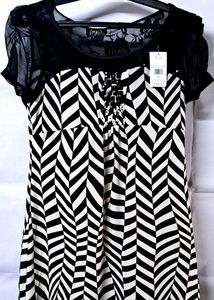 Neck Lace Work Top